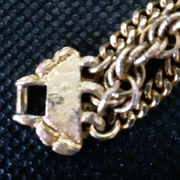 Vintage Monet Triple Strand Gold Tone Necklace - Picture 6 of 10